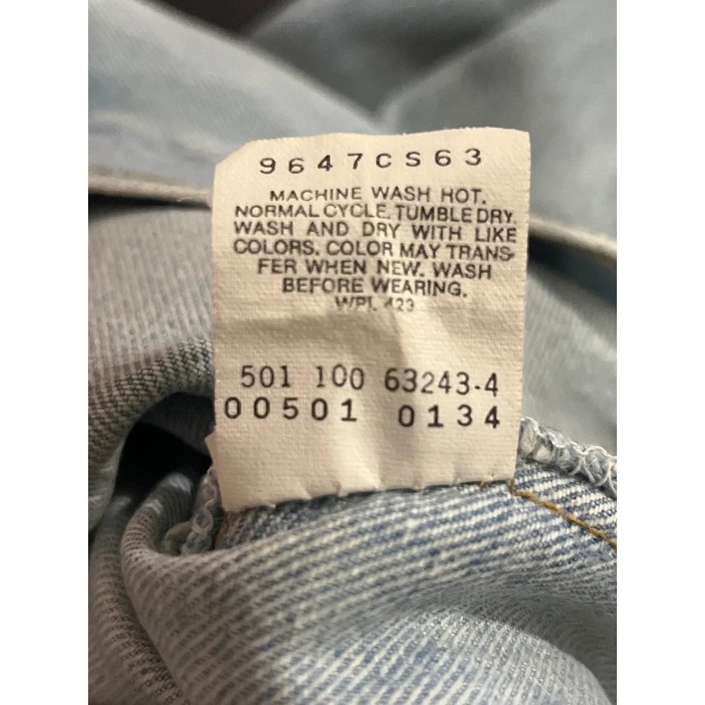 Vintage Levis 501 Light Wash Button Fly Jeans Made in USA Mens 36x34